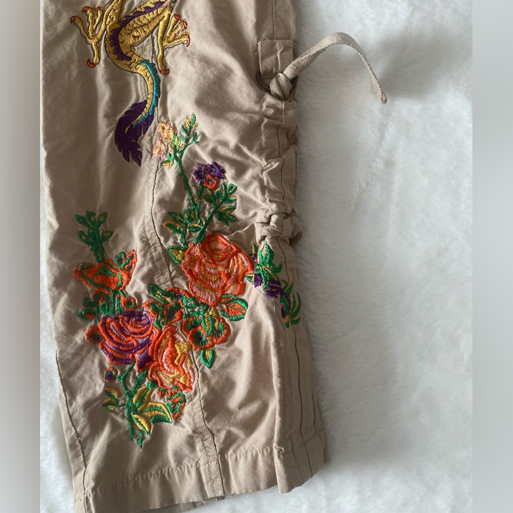 VINTAGE Y2K Khaki Embroidered Low Rise Cargo Pants - Picture 8 of 9